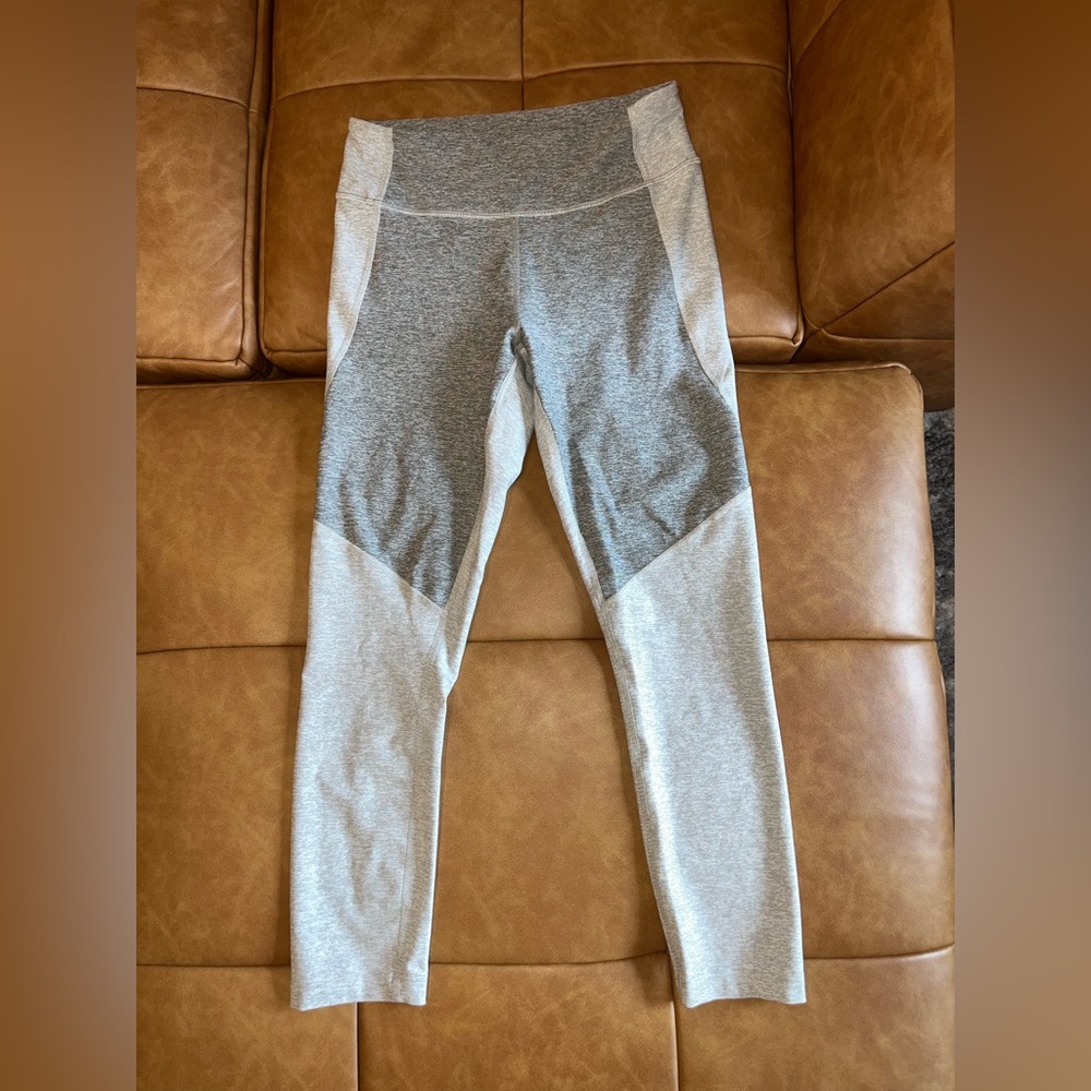 Outdoor Voices Women’s Gray Leggings